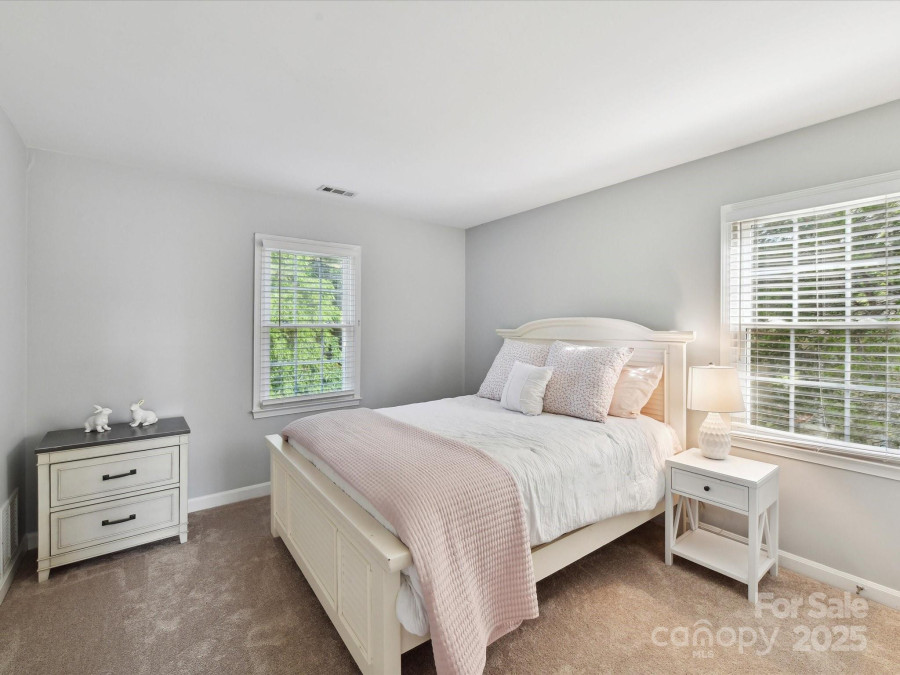 2315 Lawton Bluff Rd Charlotte, NC 28226