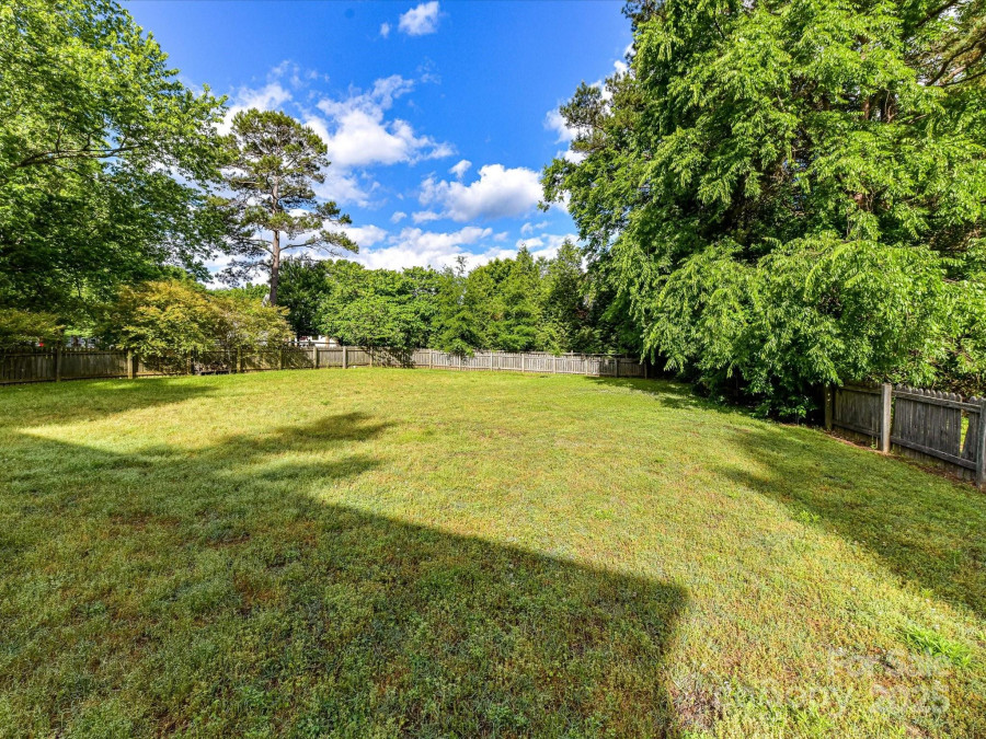 2315 Lawton Bluff Rd Charlotte, NC 28226