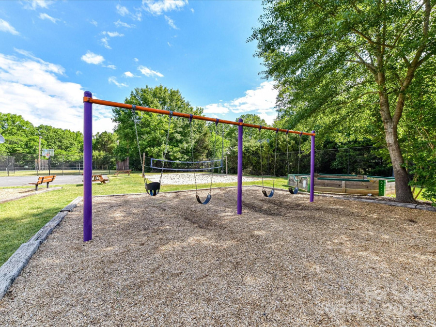 2315 Lawton Bluff Rd Charlotte, NC 28226