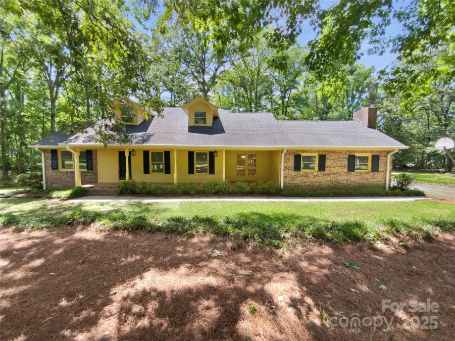 3203 Oakdale Dr Monroe, NC 28110