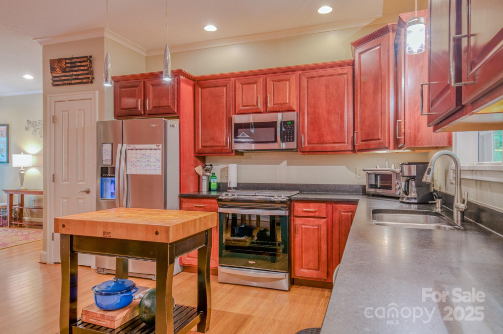 262 Erwin Hills Rd Asheville, NC 28806