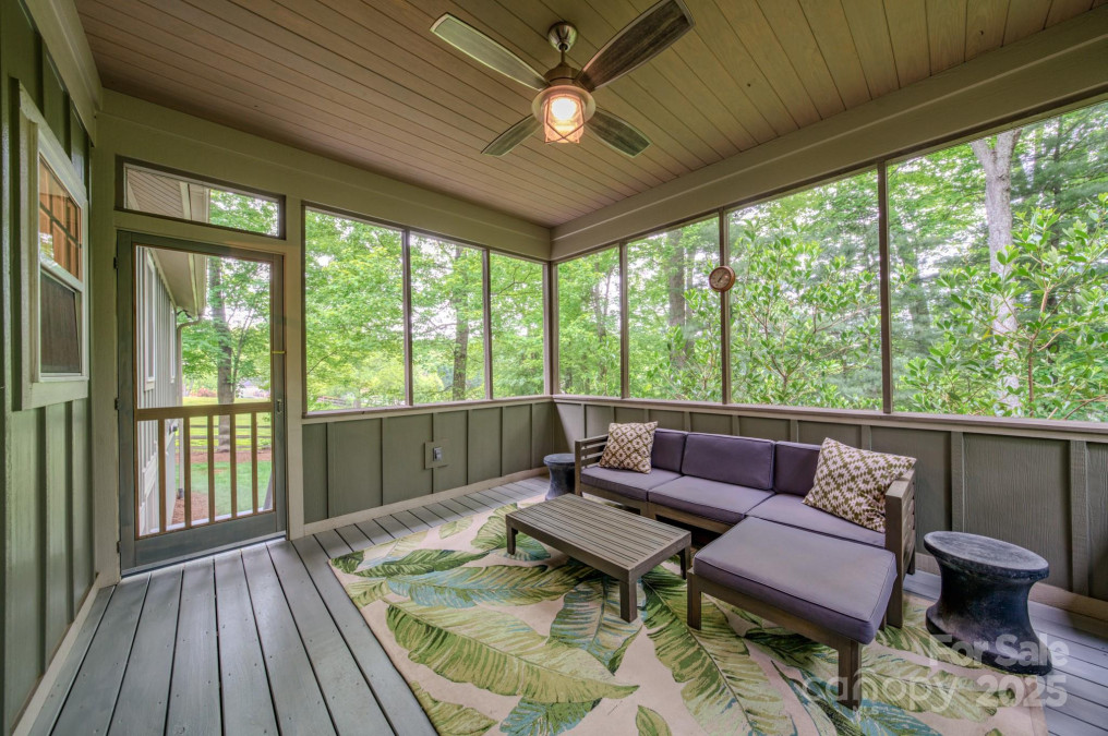 262 Erwin Hills Rd Asheville, NC 28806