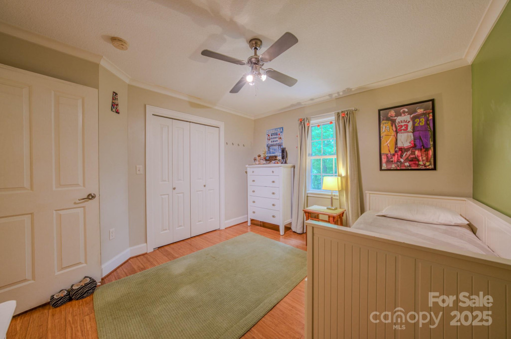 262 Erwin Hills Rd Asheville, NC 28806