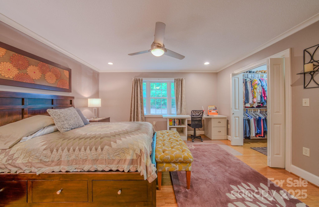 262 Erwin Hills Rd Asheville, NC 28806