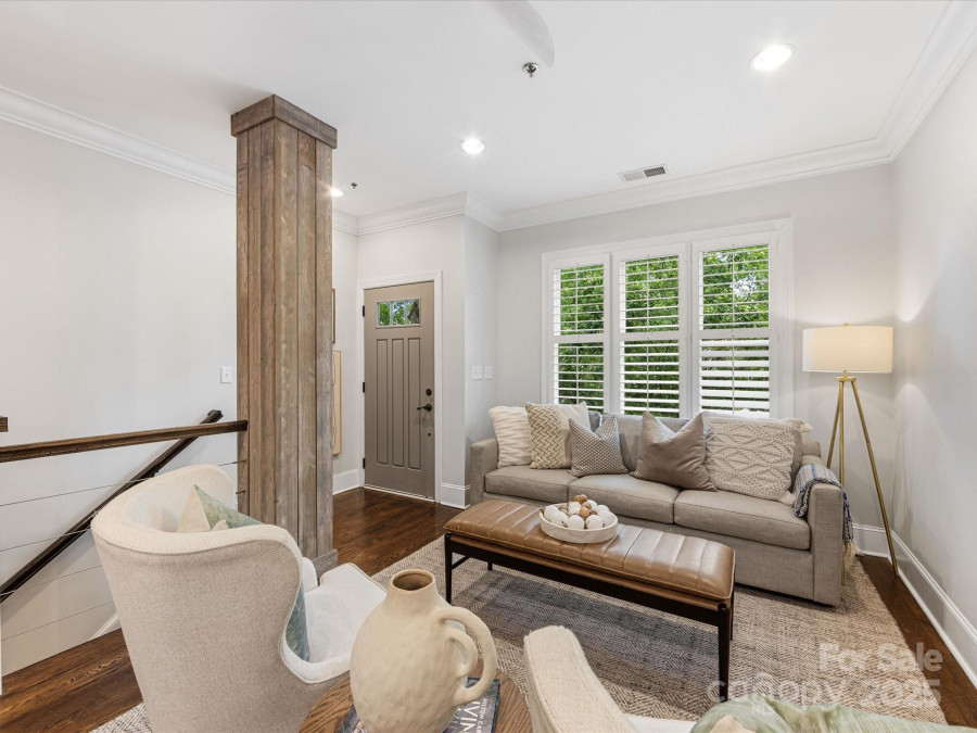 100 Laurel Ave Charlotte, NC 28207