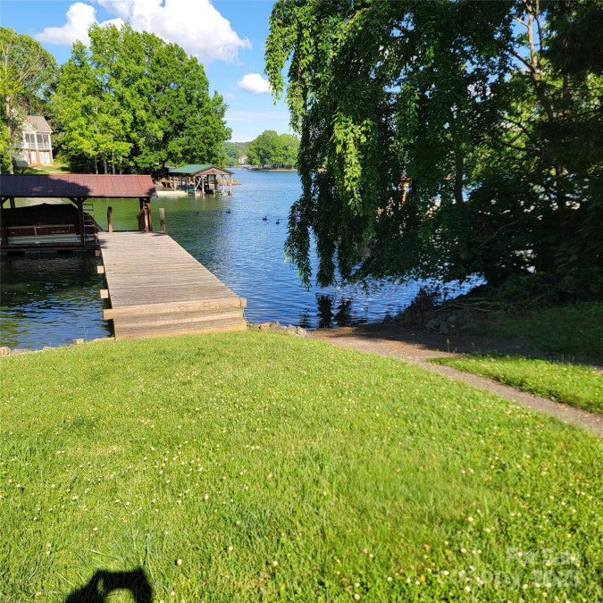 221 Stillwater Rd Troutman, NC 28166