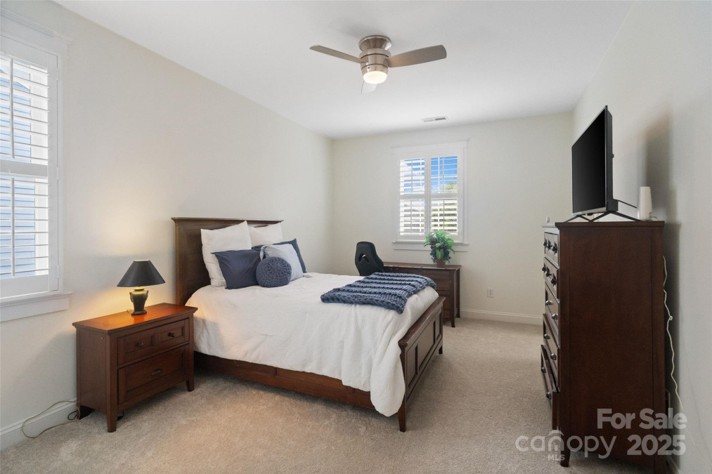 5663 Morris Hunt Dr Fort Mill, SC 29708