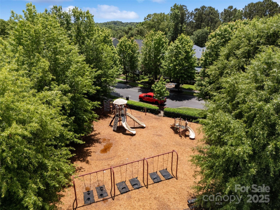 5663 Morris Hunt Dr Fort Mill, SC 29708