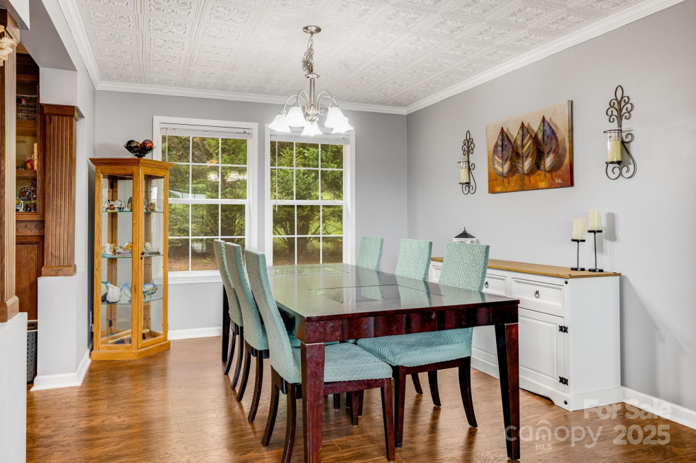 14 Phoenix Cir Alexander, NC 28701