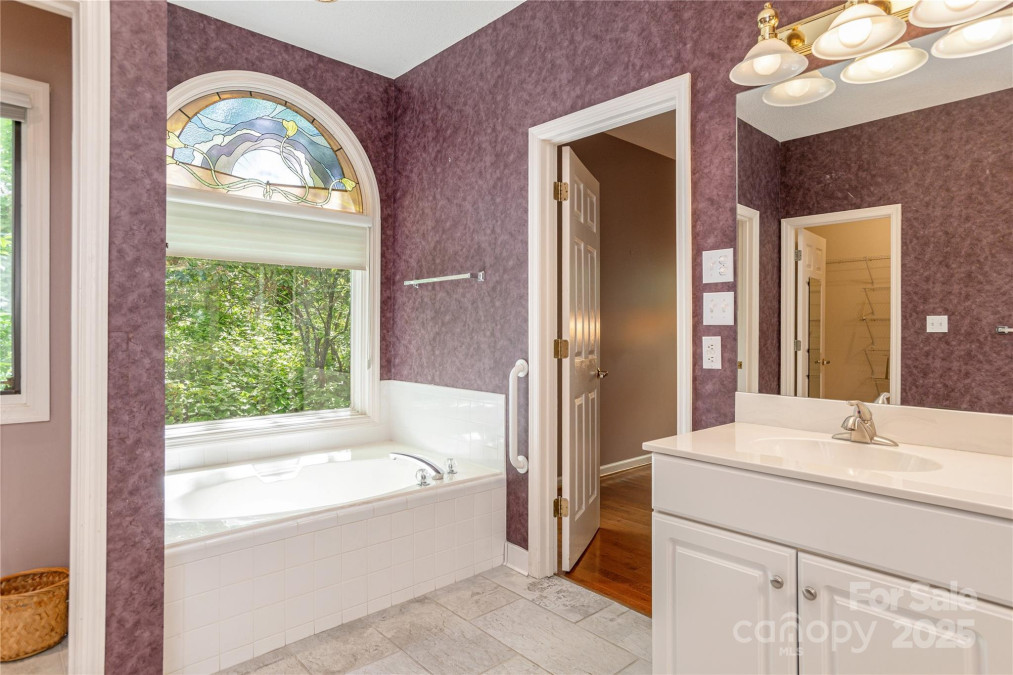 54 Wintergreen Dr Brevard, NC 28712