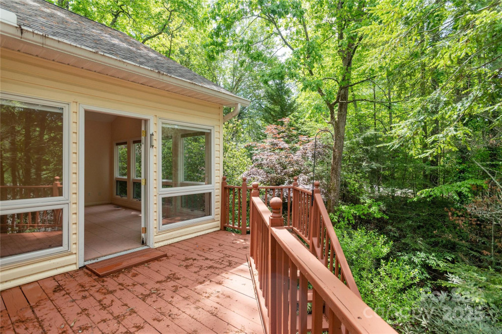 54 Wintergreen Dr Brevard, NC 28712