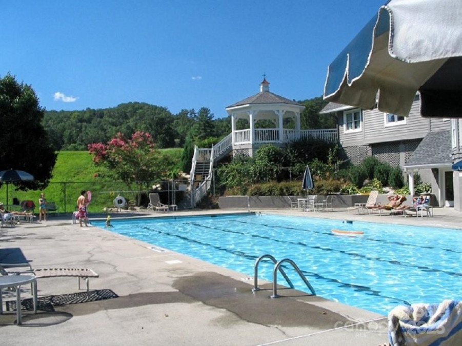 54 Wintergreen Dr Brevard, NC 28712