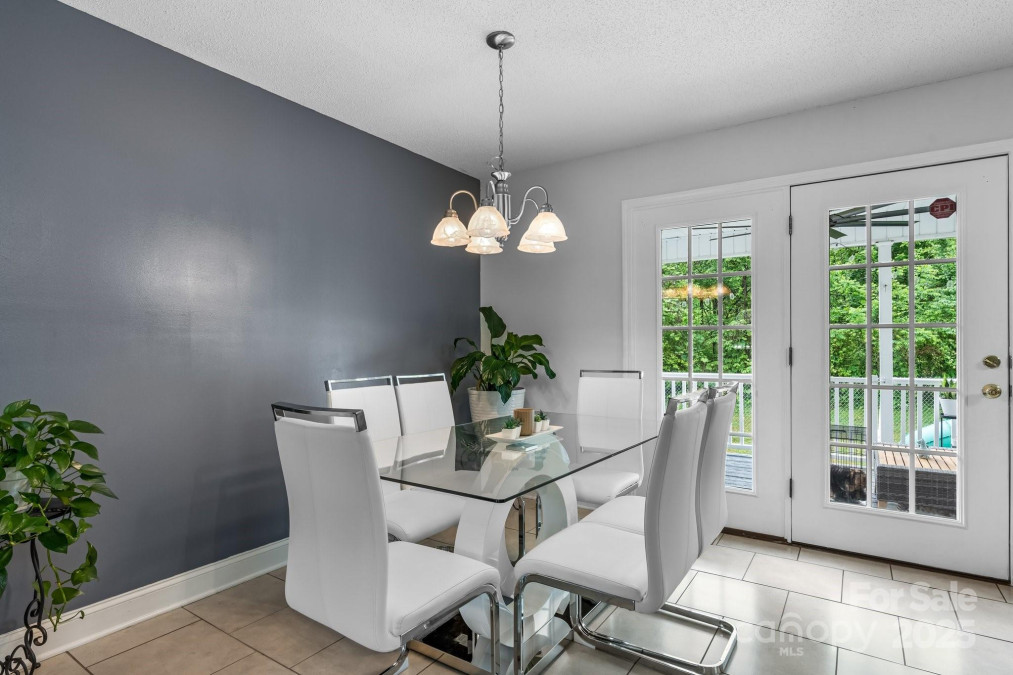 2325 Merts Way Hudson, NC 28638