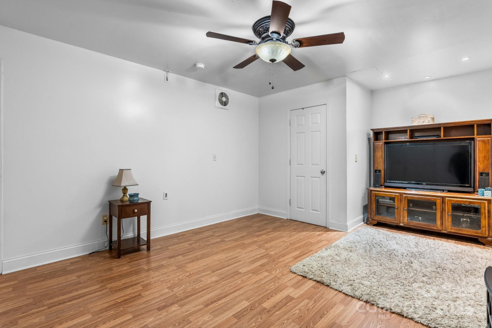 2325 Merts Way Hudson, NC 28638