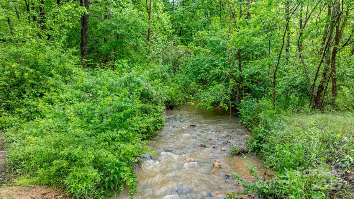 2325 Merts Way Hudson, NC 28638