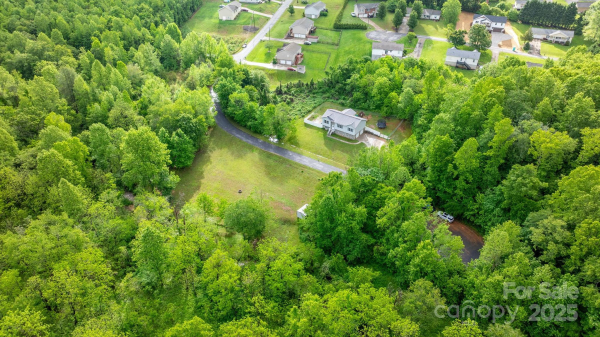 2325 Merts Way Hudson, NC 28638