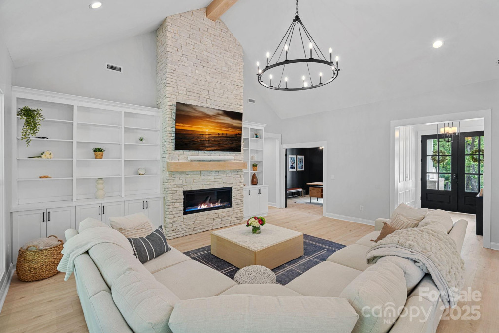 9564 Regent Dr Davidson, NC 28036