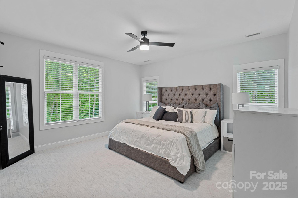 9564 Regent Dr Davidson, NC 28036