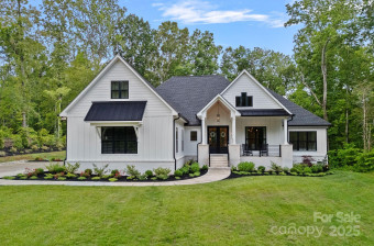 9564 Regent Dr Davidson, NC 28036