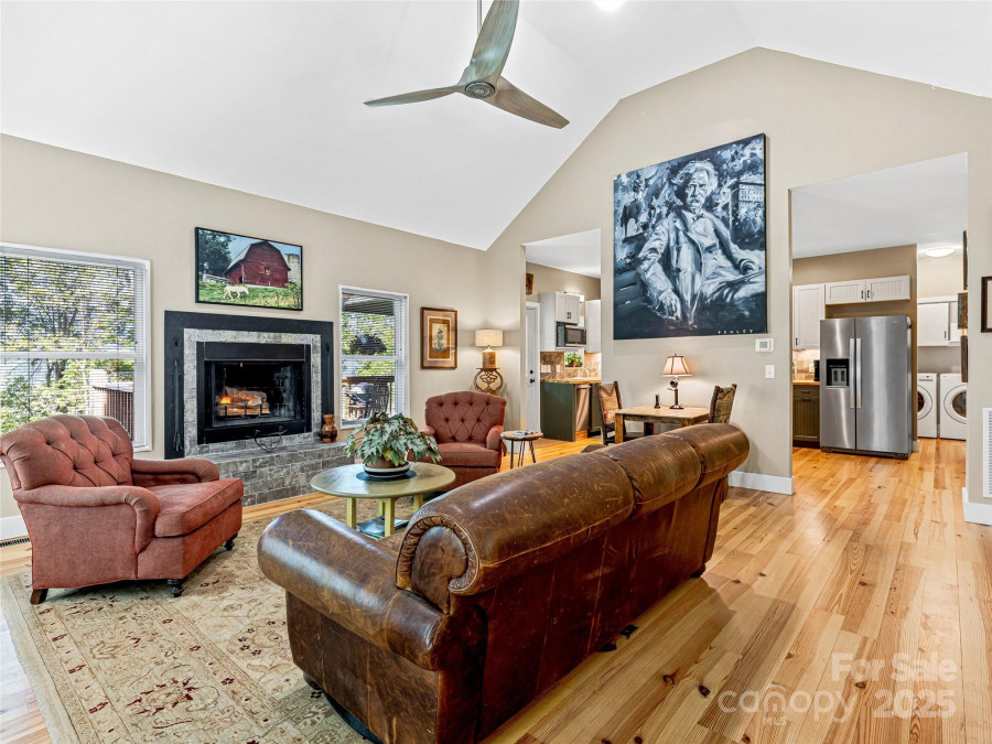 1846 Utah Mountain Rd Waynesville, NC 28785