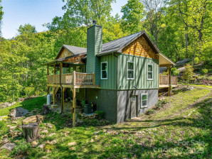 1846 Utah Mountain Rd Waynesville, NC 28785