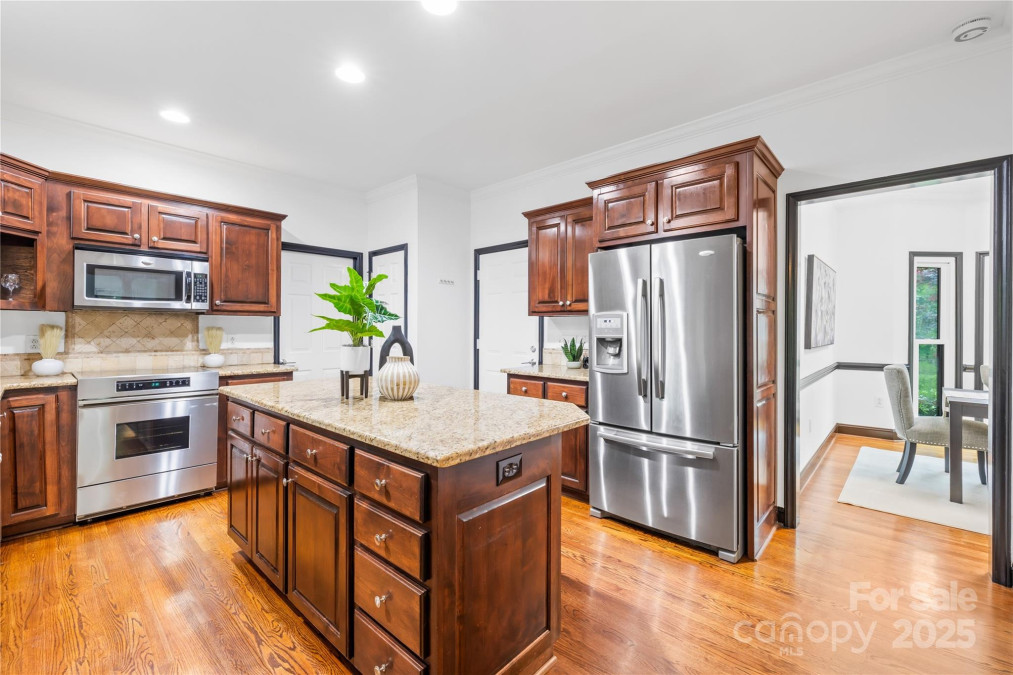 4339 Shannamara Dr Matthews, NC 28104
