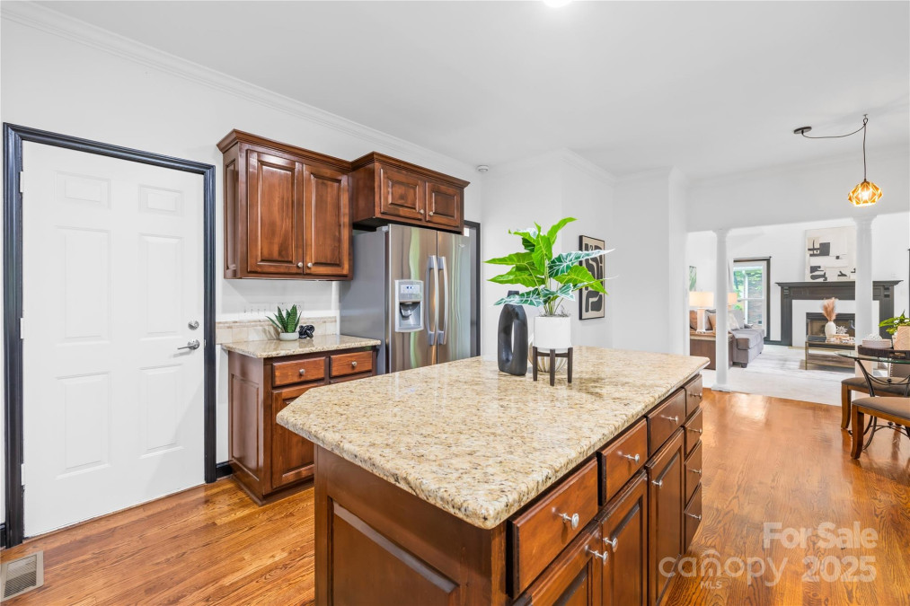4339 Shannamara Dr Matthews, NC 28104
