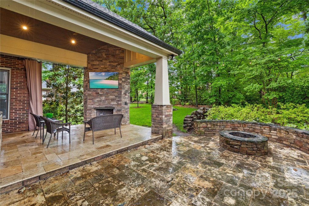 4339 Shannamara Dr Matthews, NC 28104