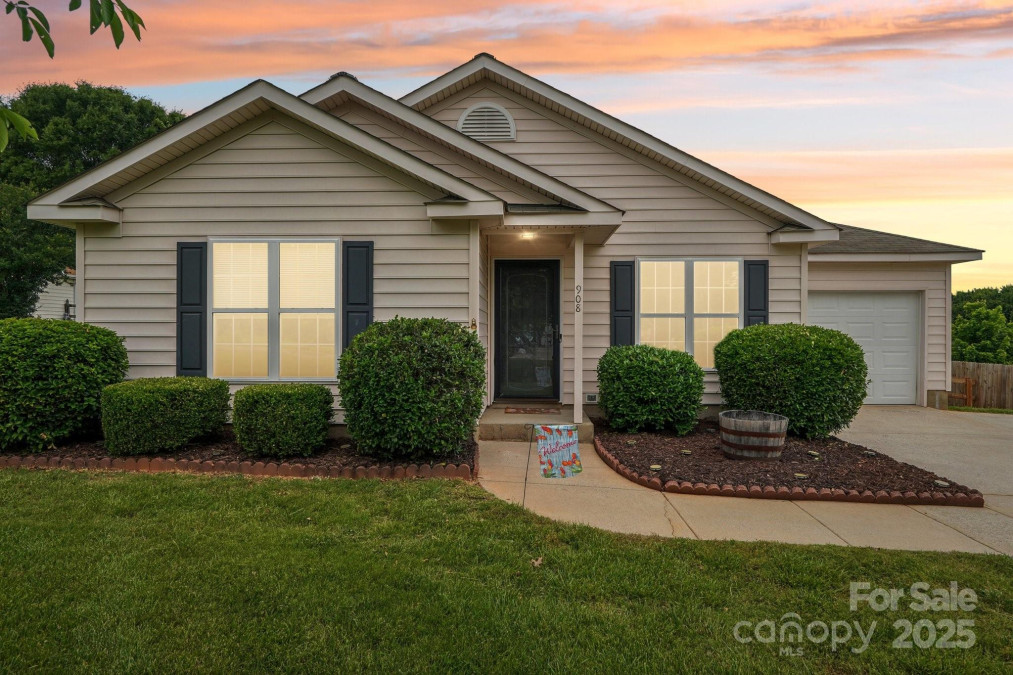 908 Dairy Meadow Ct Monroe, NC 28110