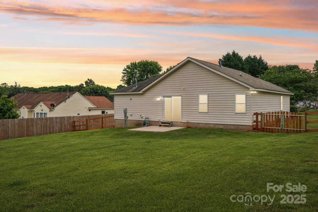 908 Dairy Meadow Ct Monroe, NC 28110