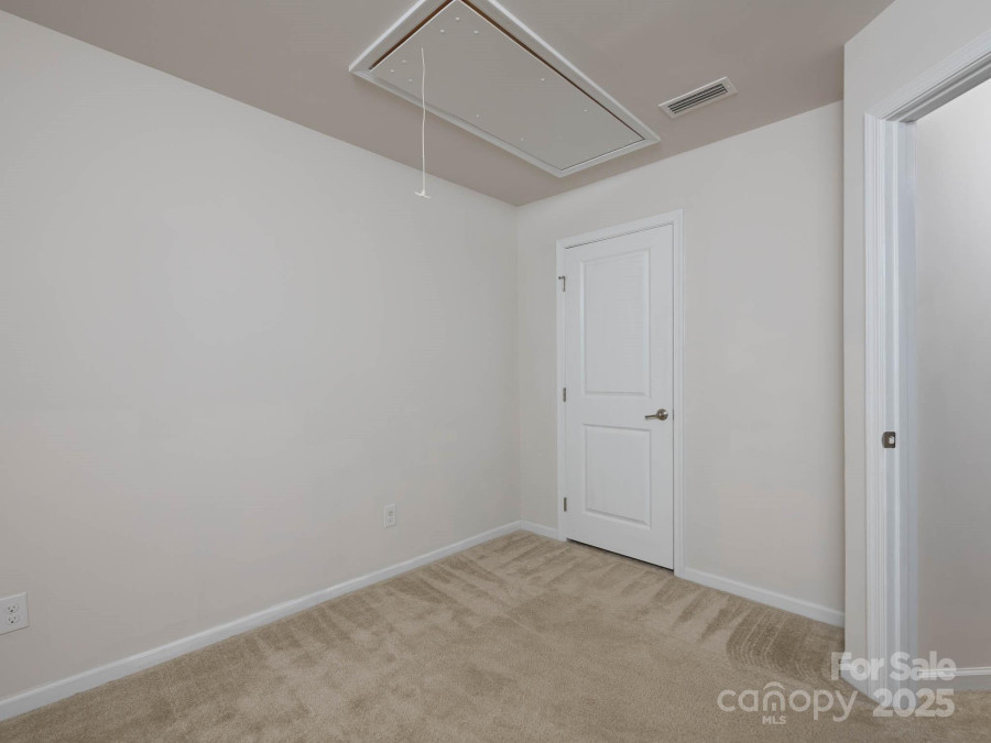 2448 Mariners Cove Ln Denver, NC 28037