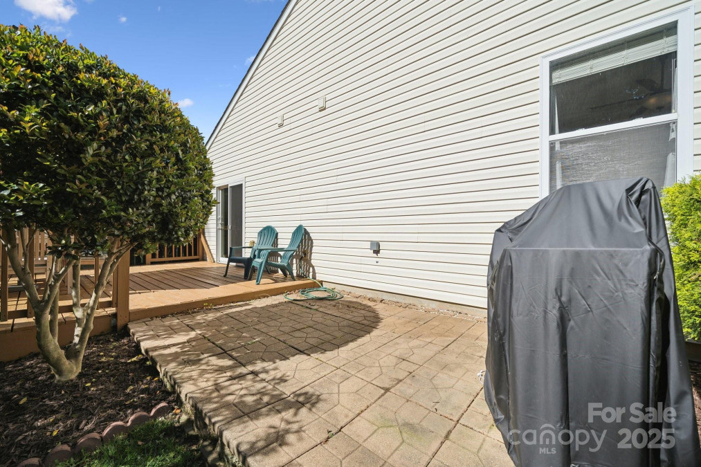 1622 Candlewood Ridge Ln Matthews, NC 28105