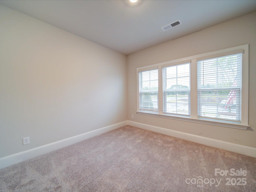 3069 Founding Fathers Dr Gastonia, NC 28056