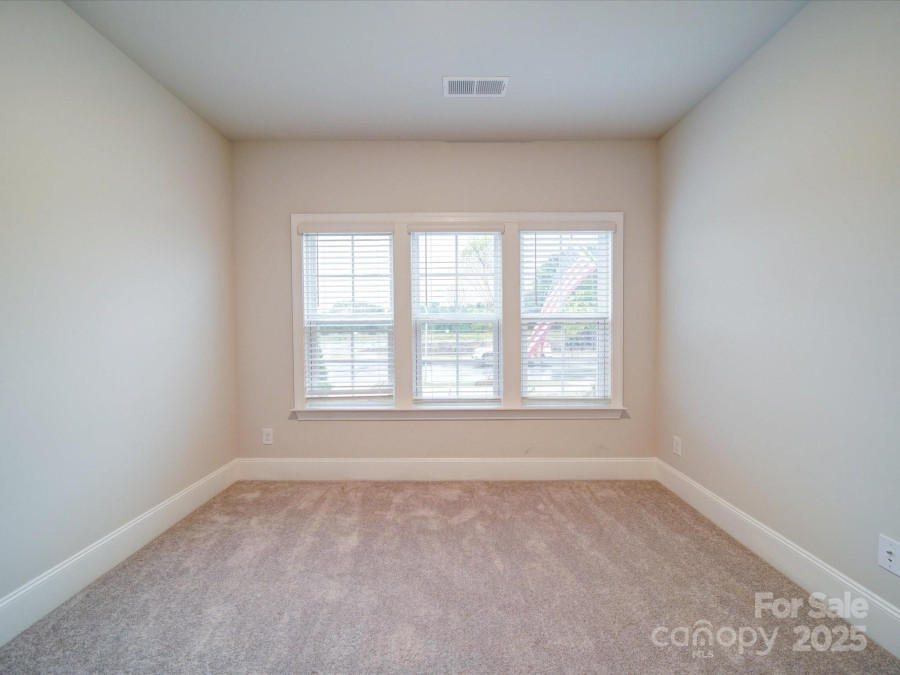 3069 Founding Fathers Dr Gastonia, NC 28056