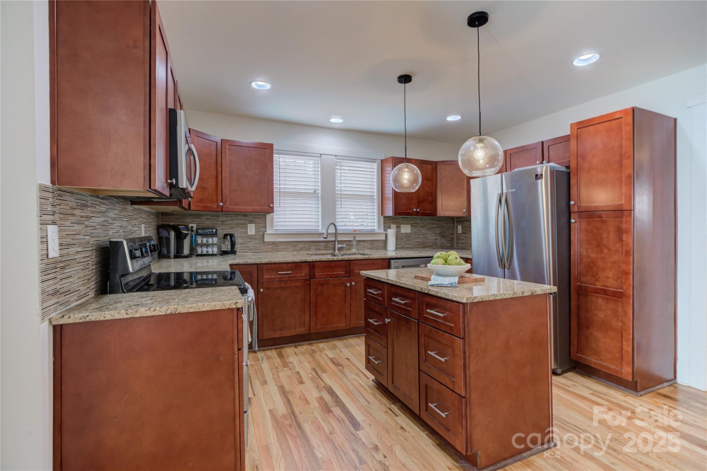 1324 35th St Charlotte, NC 28205