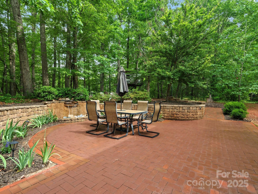 5308 Lambert Ct Waxhaw, NC 28173