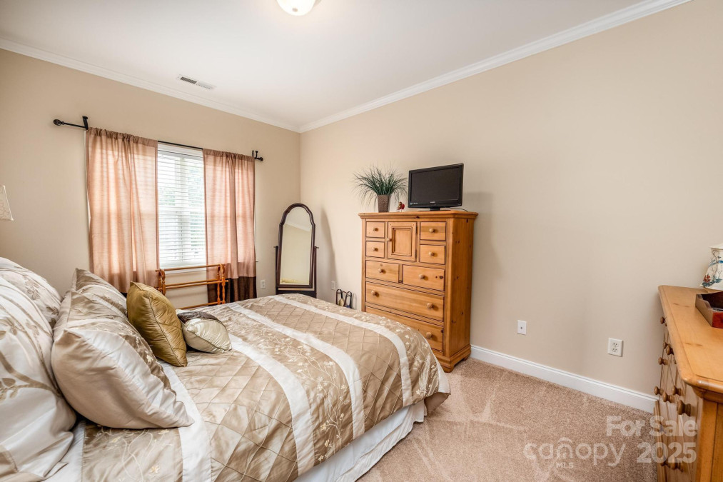 7245 Willow Brook Ct Denver, NC 28037