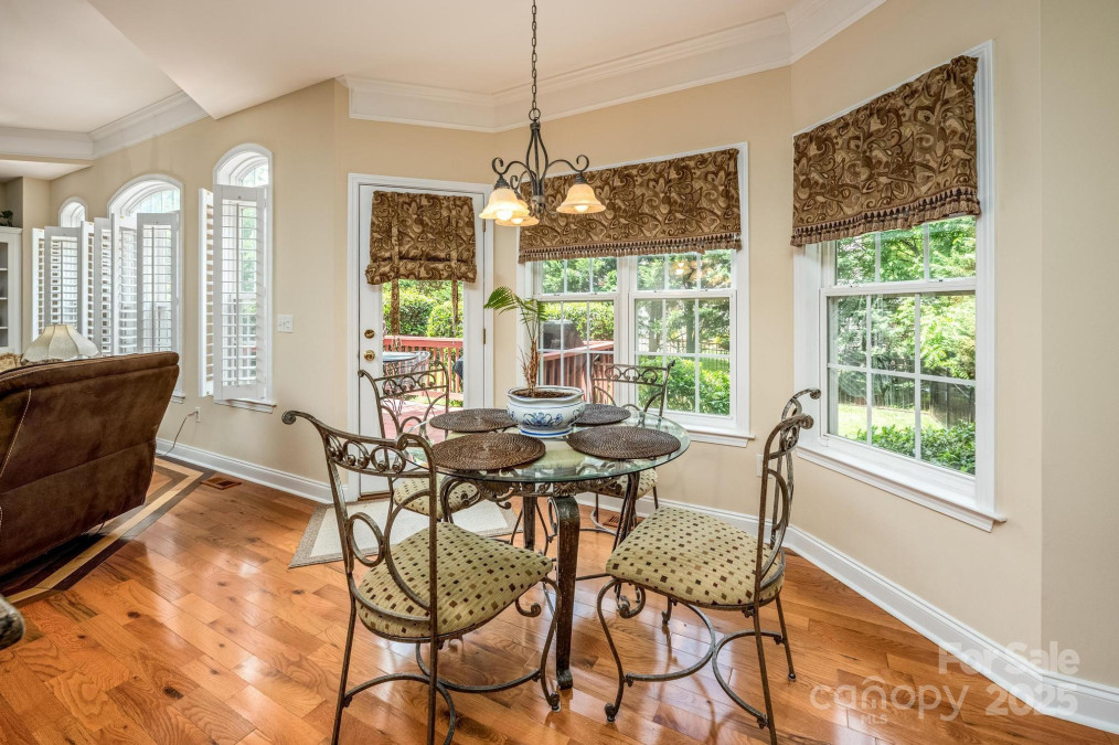 7245 Willow Brook Ct Denver, NC 28037