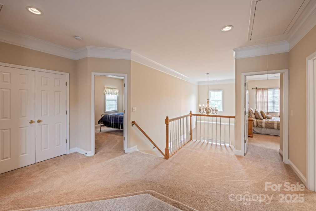 7245 Willow Brook Ct Denver, NC 28037