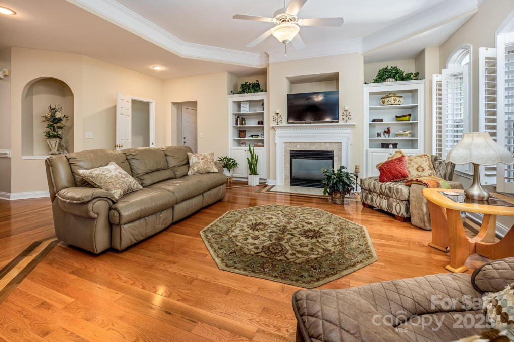 7245 Willow Brook Ct Denver, NC 28037