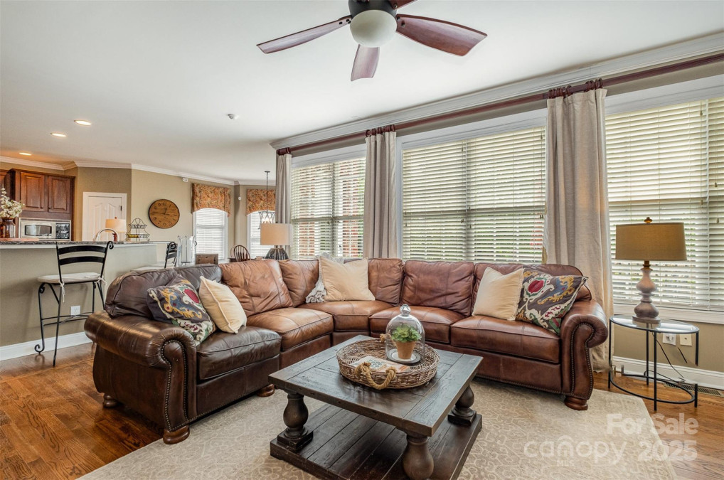8962 Landsdowne Ave Harrisburg, NC 28075
