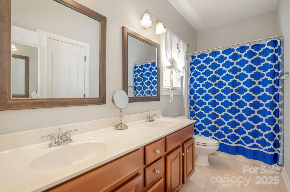 8962 Landsdowne Ave Harrisburg, NC 28075