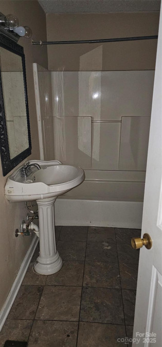 3921 Savannah Grove Rd Effingham, SC 29541