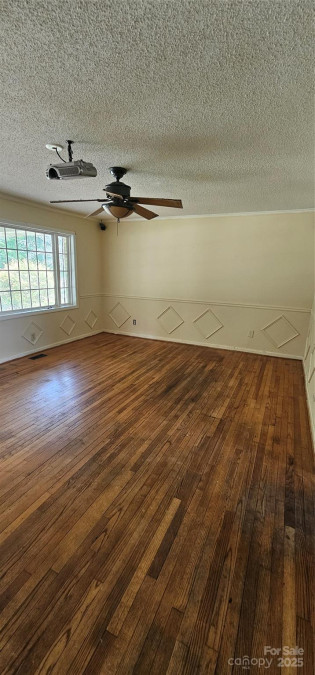 3921 Savannah Grove Rd Effingham, SC 29541