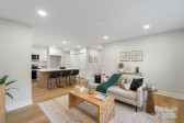 4042 Uppergate Ln Charlotte, NC 28215
