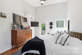 16 Oak Hill Dr Asheville, NC 28806