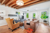 16 Oak Hill Dr Asheville, NC 28806