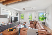 16 Oak Hill Dr Asheville, NC 28806