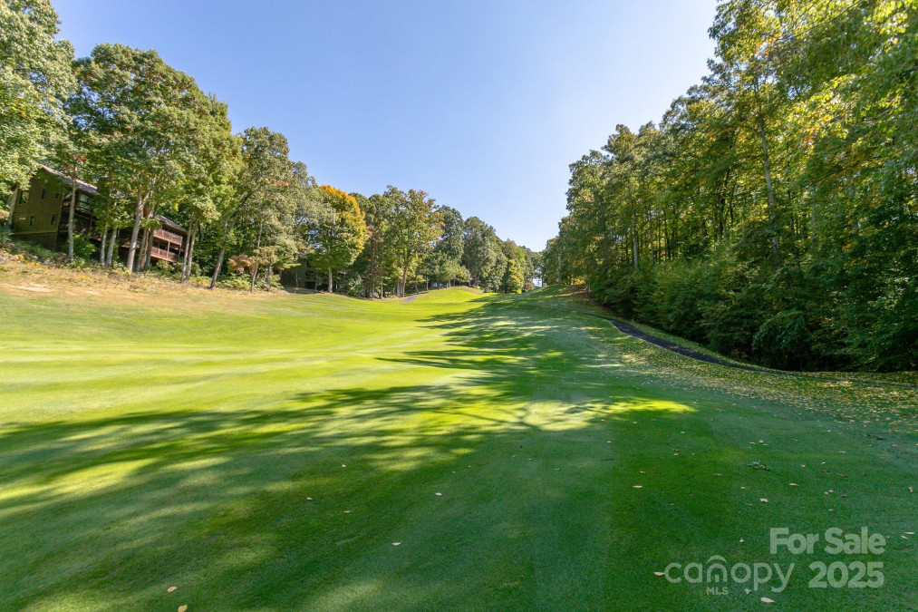 324 Austin Mountain Dr Burnsville, NC 28714