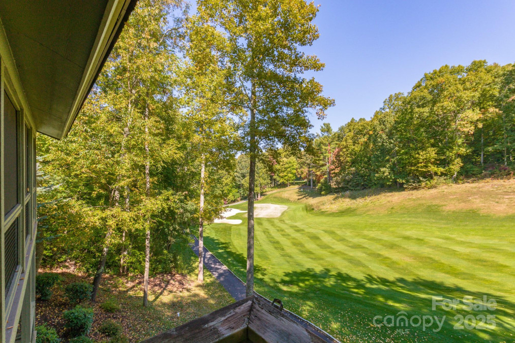 324 Austin Mountain Dr Burnsville, NC 28714